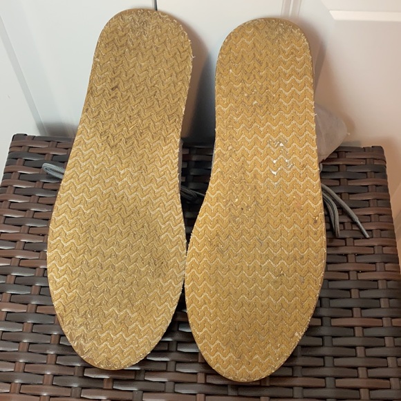 Toms Tomboy Chukka Hightop Gray Suede Boots Size 9.5 - Picture 5 of 8